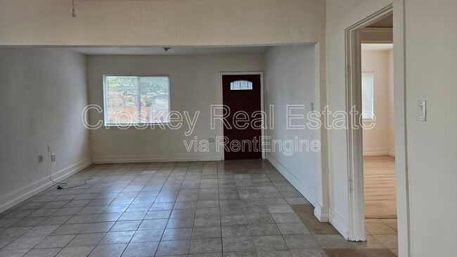 Photo - 126 W 10th St
