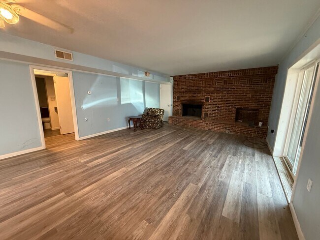 37 Keystone Dr Unit 37 Keystone Drive Unit 1