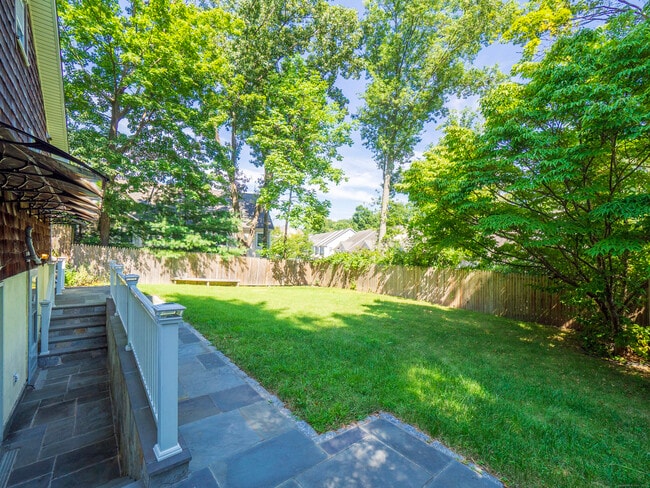 Photo - 74 Lakeview Ave