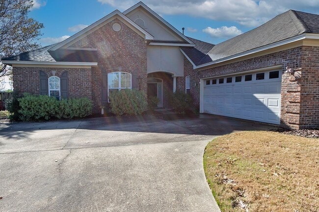 Photo - Home for Rent in Deer Creek!