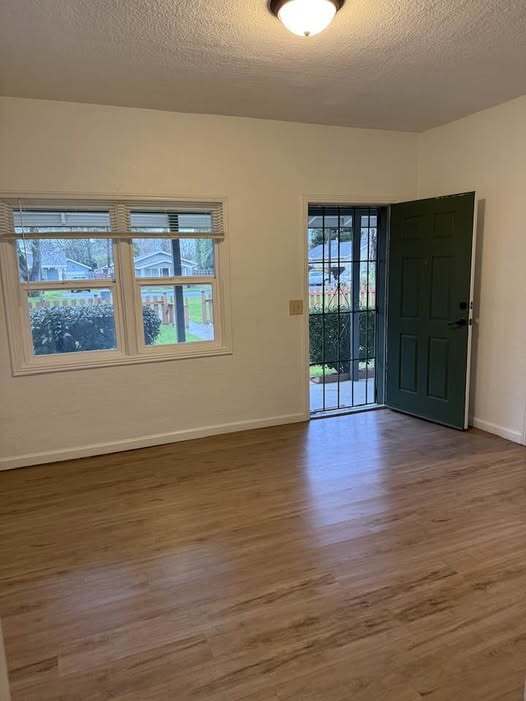 Photo - 677 Almond St