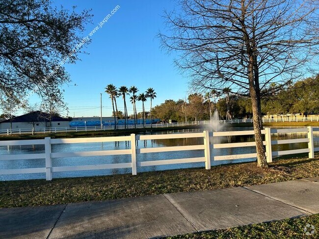 Building Photo - Beautiful 2 Bed/1 Bath Duplex in Atlantic ... Rental