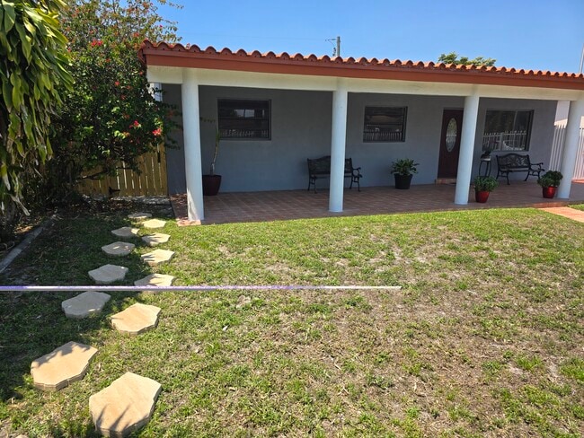 Building Photo - 3574 W 14th Ct Unit 1