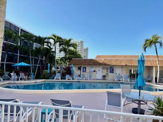 720 E Ocean Ave Unit 501