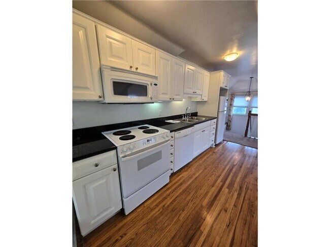 Photo - 1712 W 31st St