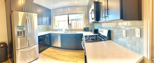 Photo - 1798 Starlite Dr Unidad Room B