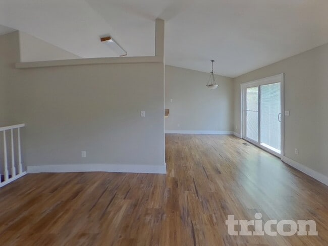 Photo - 644 Blue Azurite Ave