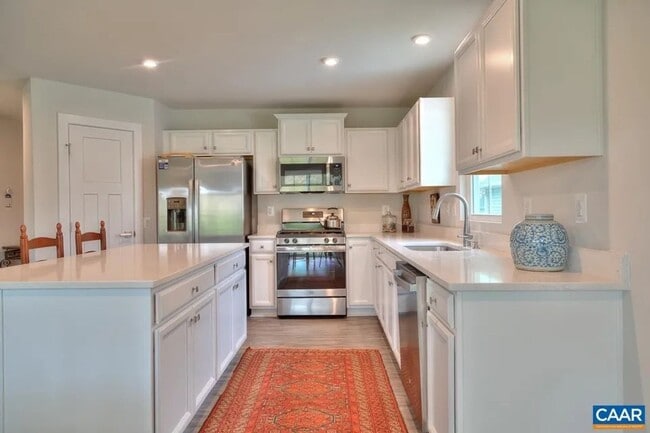 121 Park Dr