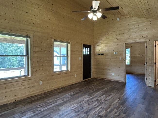 Photo - Live Modern. Live Mountain. Live Here.