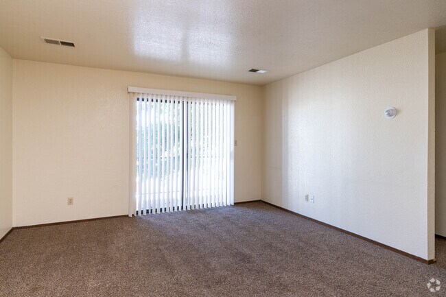 1BR, 1BA - 655SF