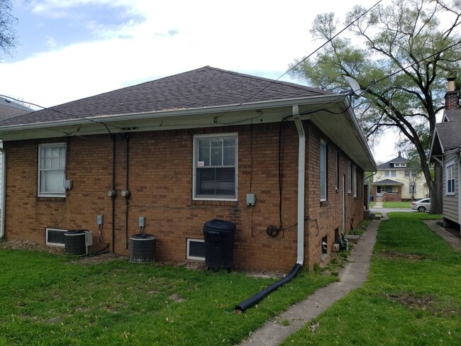 Photo - 5326 N College Ave