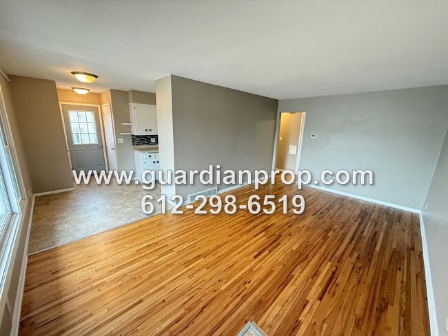 Building Photo - 1266-1268 Saint Paul Ave Unit 1268 Rental