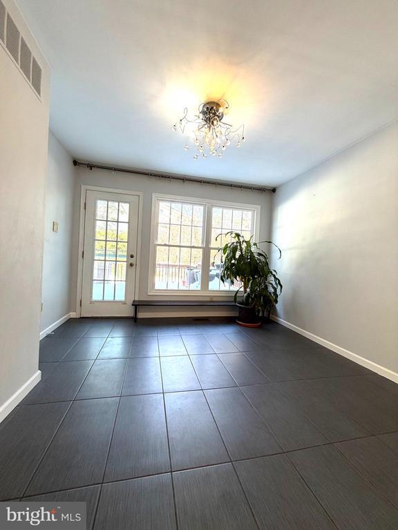 Photo - 3 Kaylin Corner