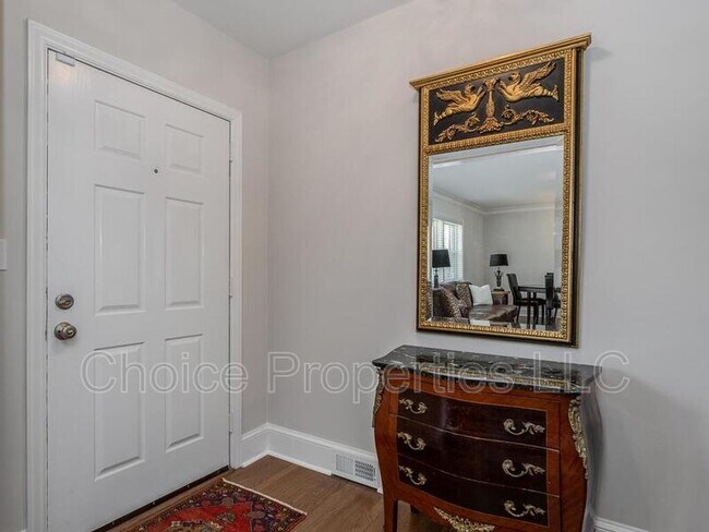 Photo - 1145 S Wendover Rd