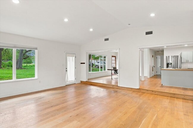Photo - 7200 Albert Rd