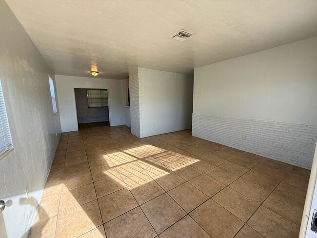 Building Photo - 9745 NW 20th Ave