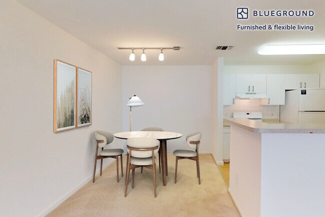 Photo - 313 Avalon Cir Unidad SI FL1-ID1942A
