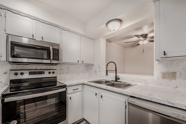 Photo - 1803 Country Village Blvd