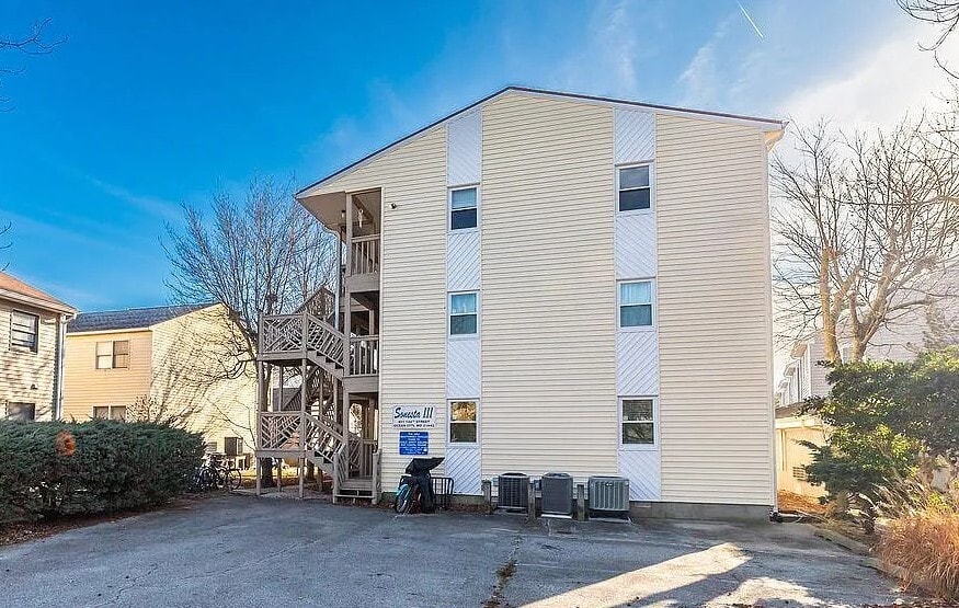 Exterior - 401 144th St Condo Unit Sonesta III #301