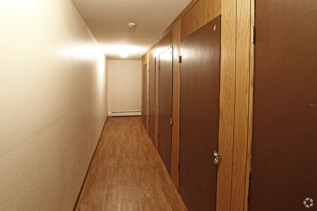 Community - Storage Units