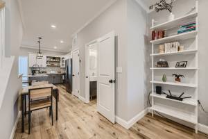 Photo - 4332 Falls Rd