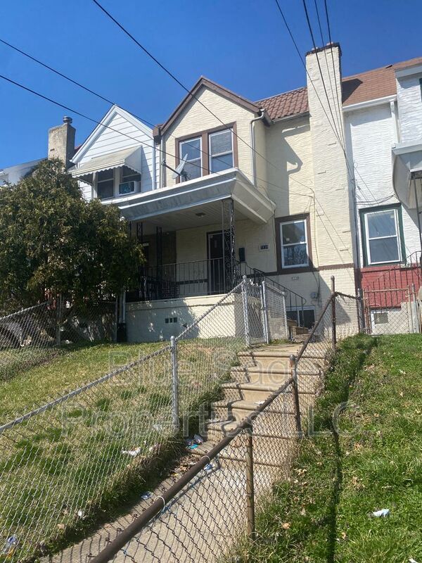 Photo - 7139 Greenwood Ave