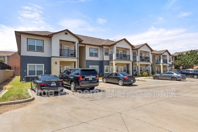Photo - 13609 Pinnacle Cir W Unidad Apt 1207