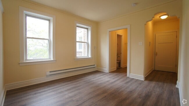 Building Photo - 2934 W Palmer St Unit 2936-401 Rental