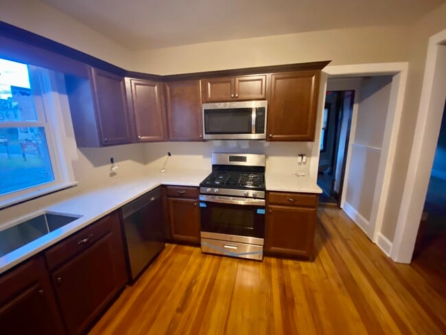 Building Photo - 209 N Brandywine Ave Unit 1