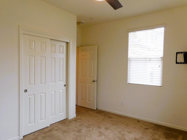 Photo - 3098 Wrenwood Ave