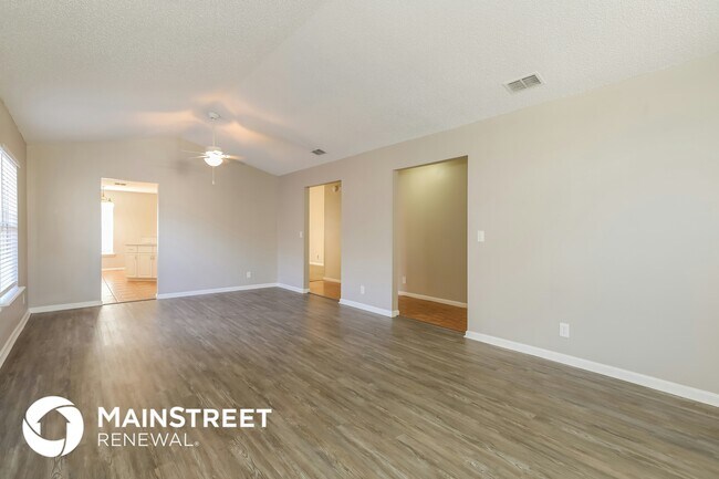 Photo - 5956 Wentworth Cir S