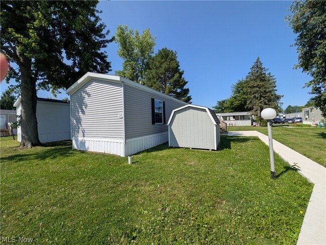 Building Photo - 215 Cedar Brook Dr