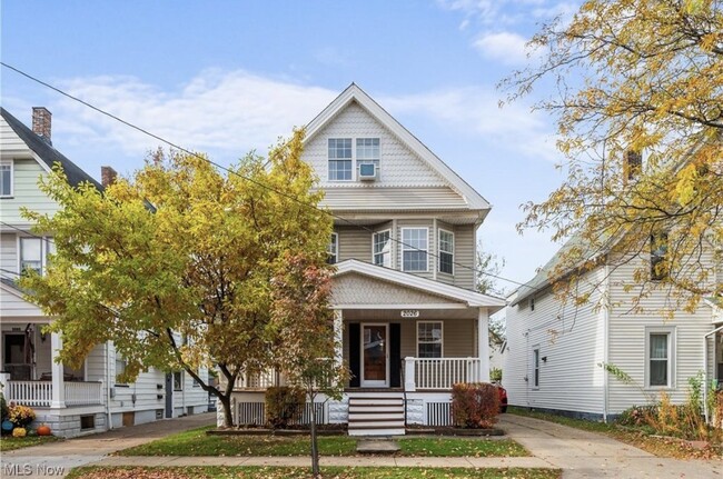 Photo - 2026 Dowd Ave Unidad Lower