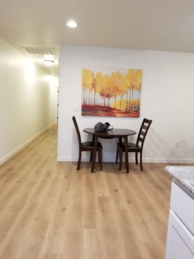 Photo - Newer two bedroom/two bath duplex | Availa... Unit 143 Northridge Terrace