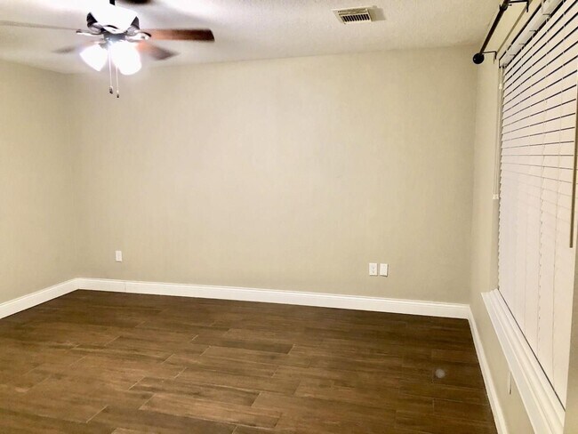 Photo - 6315 Canyon Rock Way