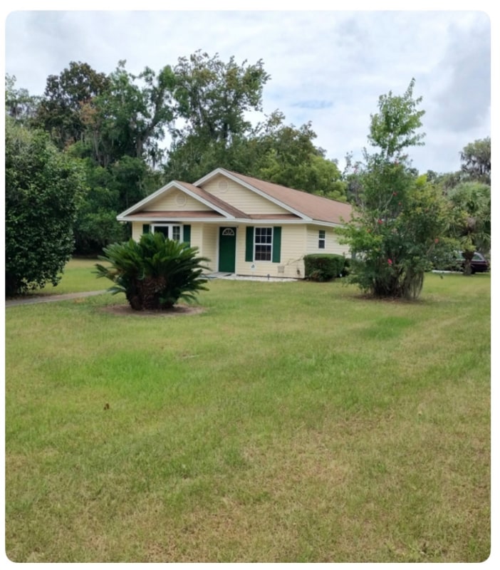 Photo - 201 Trumbull St