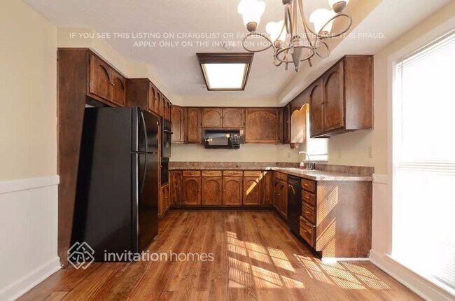 Photo - 6212 Shallowford Way