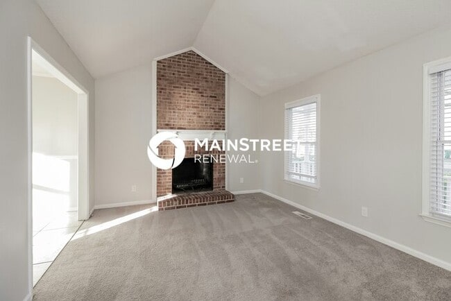 Photo - 3 Bedroom Pet-Friendly Home in Charlotte, NC with Main Street Renewal