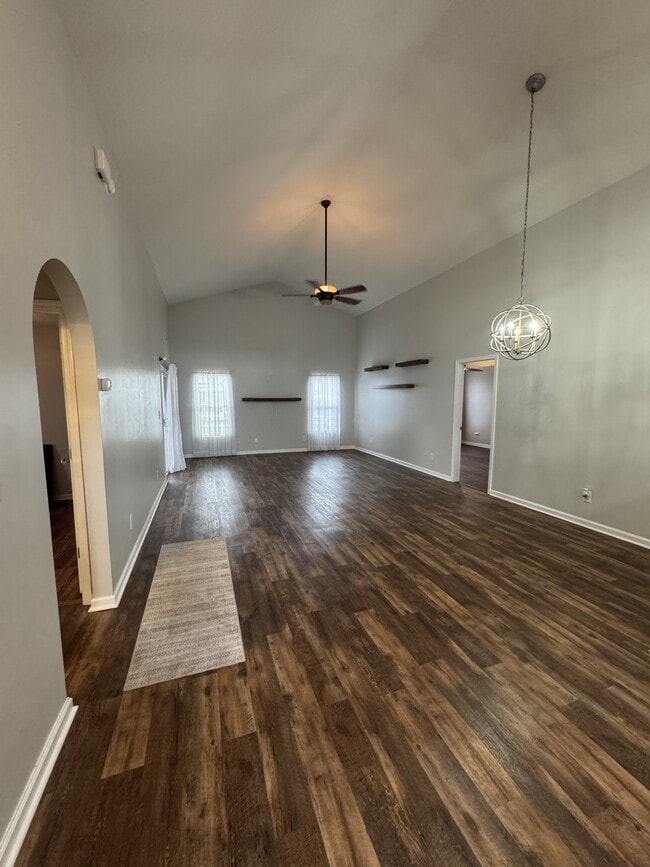 Photo - 2016 Saltwater St