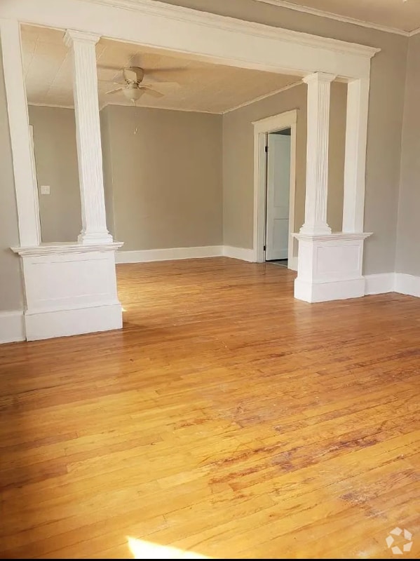 Building Photo - 184 East Ave Rental