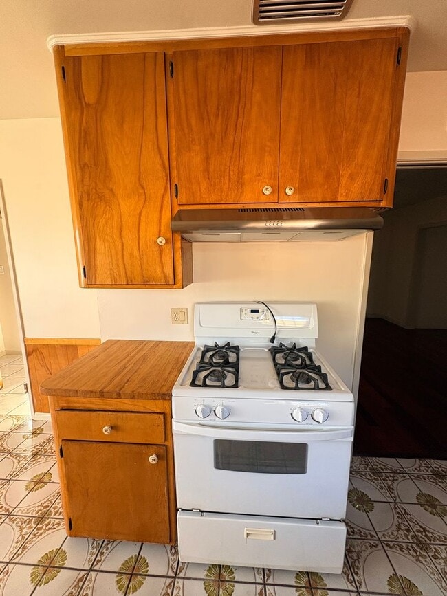 Photo - beautiful 4 bedroom 4 baths in West covina. Must see!