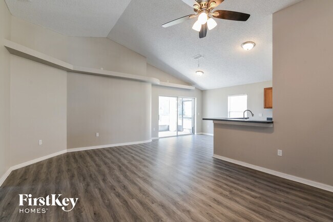 Photo - 111 Richmar Ave