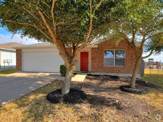 Building Photo - Beautiful 4 Bedroom / 2 Bath Home in Eagle...