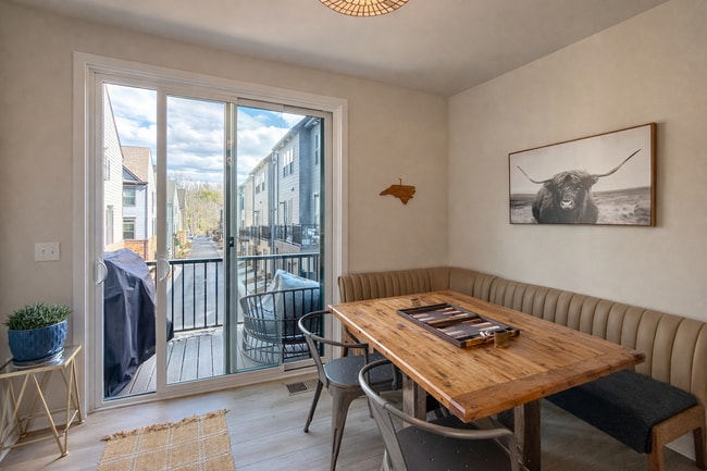 Photo - 117 Millsbee Ln