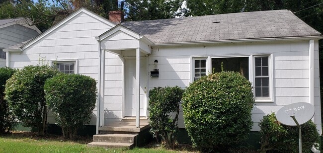 Building Photo - 3 Bedroom 1 Bathroom House