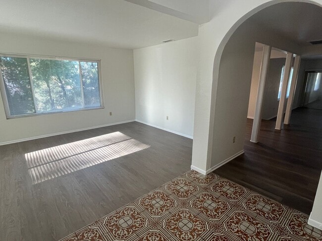 Photo - Spacious 3 Bedroom, 2 Bath Home for rent