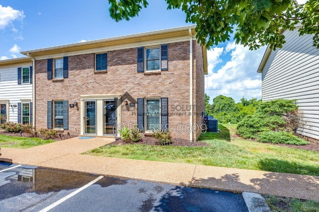 Photo - 717 Fox Ridge Dr