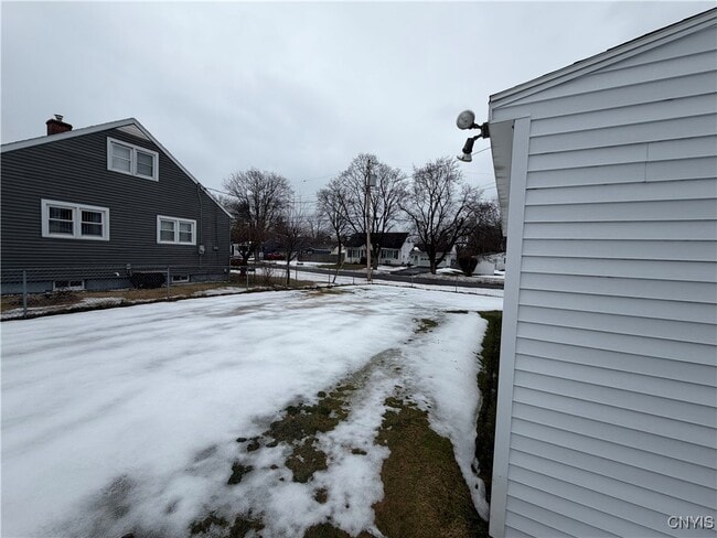 Photo - 501 Rockhaven Rd