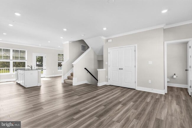 Photo - 2110 Winterberry Ln