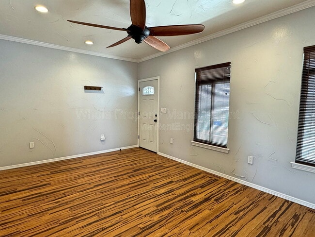 Photo - 5680 W 9th Ave